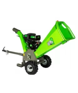 Tocator de crengi Micul Fermier, motor benzina 15 CP, cu carlig de remorcare, 120 mm diametru maxim de taiere, pentru rumegus Tocator de crengi Micul Fermier, motor benzina 15 CP, cu carlig de remorcare, 120 mm diametru maxim de taiere, pentru rumegus