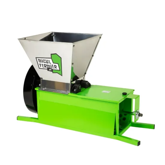 Zdrobitor struguri electric Micul Fermier 0.55kW, cuva 30L, capacitate maxima de productie 1000 Kg/h, cu desciorchinator
