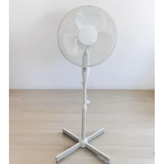 Ventilator cu picior ,50w, 3 viteze, inaltime reglabila, Alb