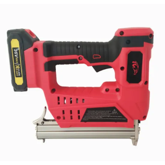 Caspator tapiterie cu acumulator, German Meister, model nou, 2 acumulatori 36 v , 5 Ah + 4 Set capse diferite marimi