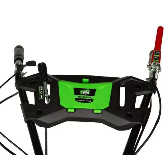 Motocultor Micul Fermier, 8.5CP, 212cc, motor pe benzina 4 timpi, 3 trepte de viteza, pornire manuala, cu roti