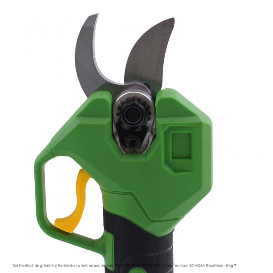 Set foarfecă de grădină și fierăstrău cu lanț pe acumulator PARTNERPRO PP-FF 5 IN 1, 2 acumulatori 20 V/2Ah Brushless