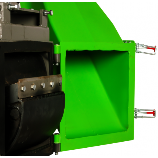 Tocator de crengi Micul Fermier, motor benzina 15 CP, cu carlig de remorcare, 150 mm diametru maxim de taiere, pentru rumegus