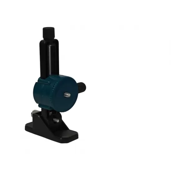 Nivelă laser profesională DDT-KRISTAL 16 linii 4D, verde, cu 2 acumulatori Li-Ion, telecomandă, trepied, suporturi și valiză de transport