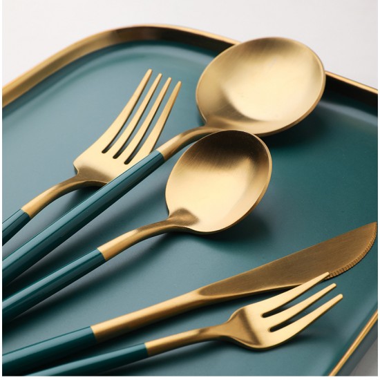 Set 24 tacamuri din inox Quasar & Co.,Auriu/Verde 6 x cutite, 6 x linguri, 6 x furculite, 6 x lingurite Set 24 tacamuri din inox Quasar & Co.,Auriu/Verde 6 x cutite, 6 x linguri, 6 x furculite, 6 x lingurite