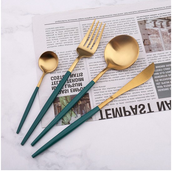 Set 24 tacamuri din inox Quasar & Co.,Auriu/Verde 6 x cutite, 6 x linguri, 6 x furculite, 6 x lingurite Set 24 tacamuri din inox Quasar & Co.,Auriu/Verde 6 x cutite, 6 x linguri, 6 x furculite, 6 x lingurite