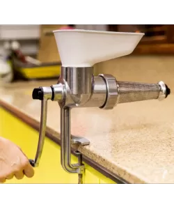 Masina de tocat rosii, dur aluminiu, separator seminte, surub reglare nivel stoarcere, SB-1 Masina de tocat rosii, dur aluminiu, separator seminte, surub reglare nivel stoarcere, SB-1