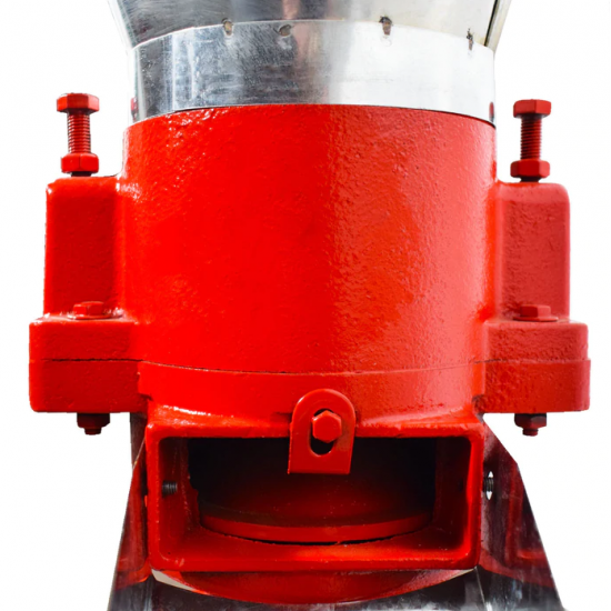 Granulator furaje Tehno KL-140 cu motor 4 KW 1400 rpm 380v cu 3 matrite incluse