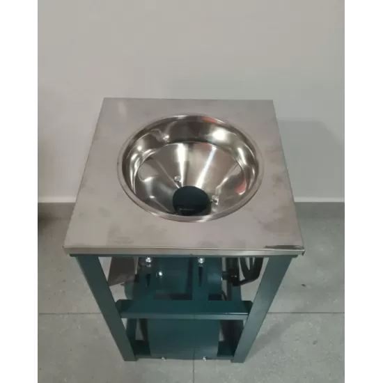 Masina de tocat carne Nr 32 ECOTIS – 300 kg/h, motor 3.0 kW, palnie inox, cadru metalic