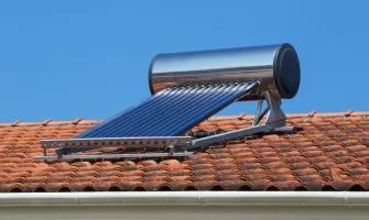 Panouri solare vs. fotovoltaice - diferente, mod de functionare, tehnologii si utilizari specifice, sfaturi pentru o alegere optima