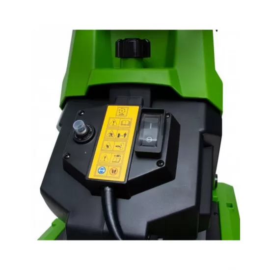 Tocator de crengi PROCRAFT, PLS2500, 2500 W, 4050 rpm, volum colector 50 L, grosime creanga 40 mm Tocator de crengi PROCRAFT, PLS2500, 2500 W, 4050 rpm, volum colector 50 L, grosime creanga 40 mm