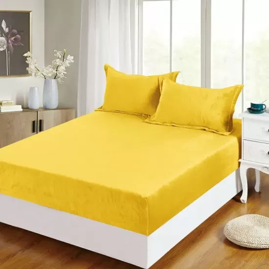 Husa Galbena pentru Pat Dublu si 2 Fete de Perna, 180*200 cm, Frotir, H02/214 Husa Galbena pentru Pat Dublu si 2 Fete de Perna, 180*200 cm, Frotir, H02/214