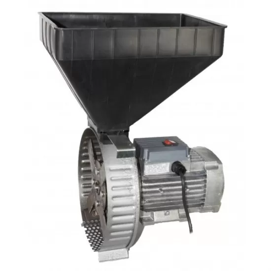 Moara cereale Gazda M71, Uruitor electric 1.7 kW Cuva Mare, 20 ciocanele Moara cereale Gazda M71, Uruitor electric 1.7 kW Cuva Mare, 20 ciocanele