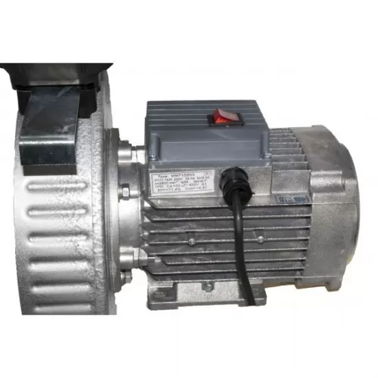 Moara cereale Gazda M71, Uruitor electric 1.7 kW Cuva Mare, 20 ciocanele Moara cereale Gazda M71, Uruitor electric 1.7 kW Cuva Mare, 20 ciocanele