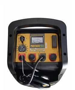 Robot pornire auto, 10-150 A/h, 6V/12V PARTNERPRO PP-950A Robot pornire auto, 10-150 A/h, 6V/12V PARTNERPRO PP-950A