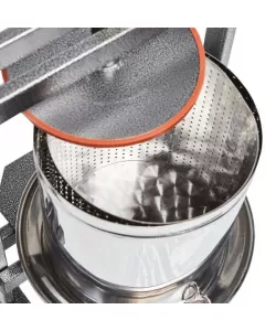 Teasc/Presa struguri Vilen Inox 15 L cu picioare, Ucraina Traditional Teasc/Presa struguri Vilen Inox 15 L cu picioare, Ucraina Traditional