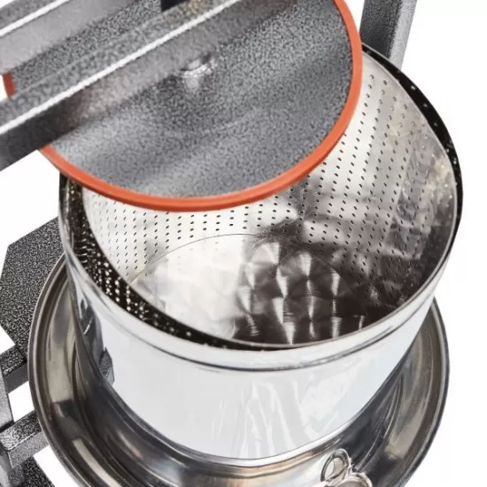 Teasc/Presa struguri Vilen Inox 15 L cu picioare, Ucraina Traditional Teasc/Presa struguri Vilen Inox 15 L cu picioare, Ucraina Traditional