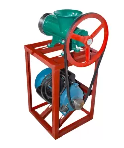 Masina de tocat nr 32 Gospodar,cu motor electric 1.5 kw,1400 rpm Masina de tocat nr 32 Gospodar,cu motor electric 1.5 kw,1400 rpm