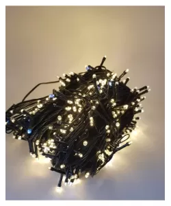 Instalatie 100 leduri albe- 8 m fir negru Instalatie 100 leduri albe- 8 m fir negru